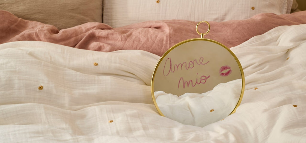 Nos idées cadeaux pour la Saint-Valentin : linge de lit, peignoirs et déco romantique